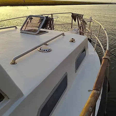 Anora Hotel na wodzie *