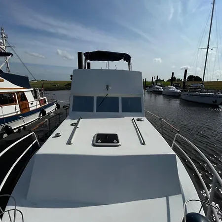 Anora Hotel na wodzie