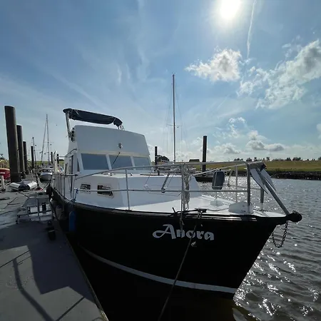 Hotel na wodzie Anora